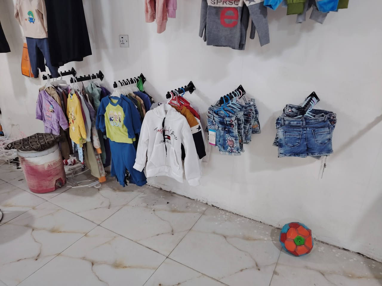 السلام عليكم

سعر القطعه بس ب ٢٥٠٠

قطعتين ب ٥ الف

مكانه حي الأسرى شارع الفوج مجاور اسواق صديق للاستفسار مراسله الصفحه


**إذا كنت صاحب هذا الإعلان وتريد حذفه لأي سبب، رجاءا أرسل رسالة إلى الدعم الفني**