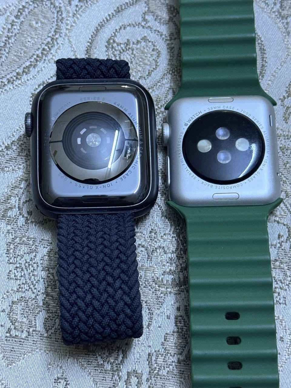 ساعات ابل اصليات طلعولي بل امزون معرف عنهم شي ماعندي ايفون دربطهم عليهم ابيعهم هيج فحم  سعرهم ثنينهم 90 الي تفيدو يدخل خاص وعندي توصيل لكل المحافضات


**إذا كنت صاحب هذا الإعلان وتريد حذفه لأي سبب، رجاءا أرسل رسالة إلى الدعم الفني**