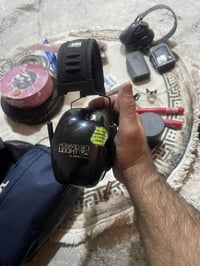 سماعات • واحد أو اثنين • توصيل