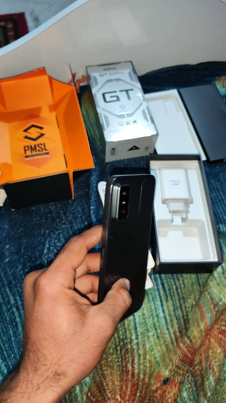 Infinix gt 30 pro
بطاريه 98 كامل ملحقات جديده غير مستخدمه 
للاستفسار واتساب ***********

