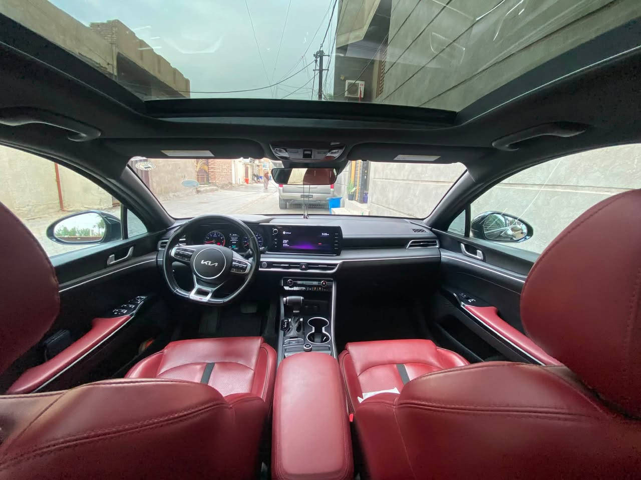 السلام عليكم
Kia k5
موديل 2022 رقم اربيل
اللون اسود 
نوع Gtlien فول مواصفات معروفه 
بيها باج تضليل مرورياً 80‎%‎
المواصفات فول الفول
محرك 1600تيربو🚀
 ورقم الشاصي يمك جيك قبل لا تتصل 5XXG64J20NG120035
حادث نصف باب السائق  ونصف الباب خلف السائق ورصعه بالبنيد فقط
 السعر 175 وبيها مجال
مكانها بغداد الزعفرانيه
الاتصال ع الرقم تالي ***********
