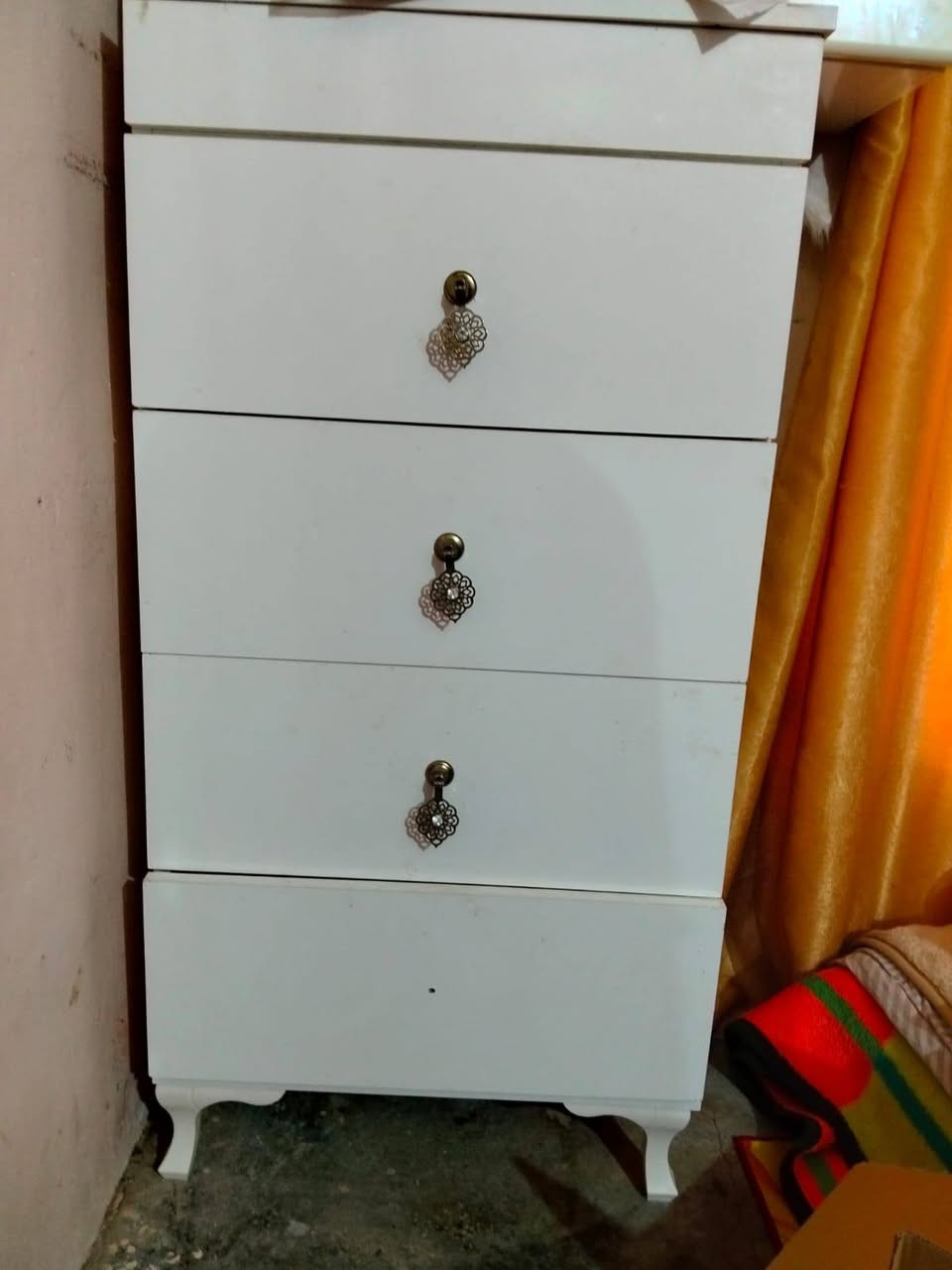 #اعلان-للبيع
غرفة نوم  تركية مستعملة نضافة 85٪.للستفسار 
الاتصال على الرقم ***********
