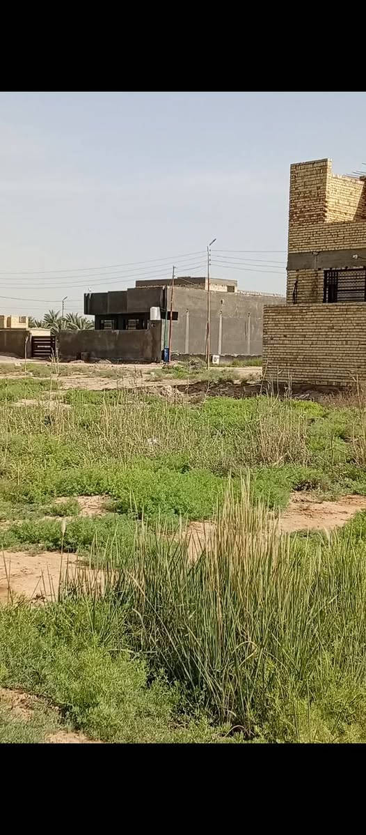 من رخصت الادمن يوجد قطع البيع طابو زراعي سند 25خدمات كامله العلكايه كهرباء ومياه وخط مولد ولانترنيت 
***********
