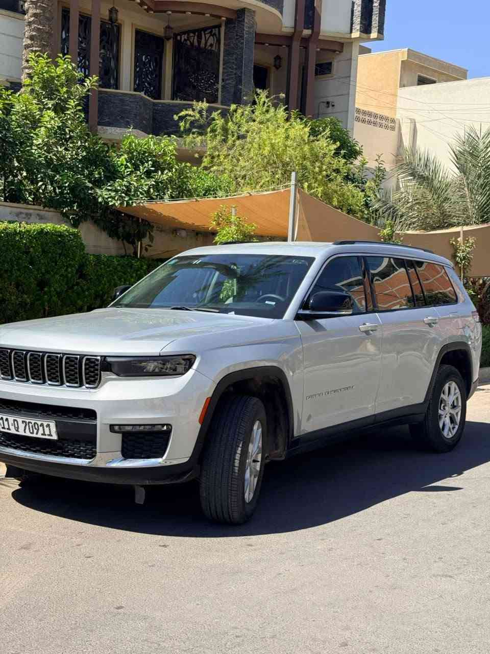 جيب 2023 
لمتد 4X4 محرك 3600. V6 المرغوب 
شاشه كبيره عداد دجتال 
كير ماوس 
حساس و كامره خلفيه 
صندوق كهرباء 
جامات اوتو اربع جامات 
كراسي منفصله vip.
7 راكب 
رادار 360 درجه 
كشنات تحكم كهربائي الاماميات
سعر السياره : 29 الف ( 44٫000٫000) و بي مجال بسيط 
مكان السياره الوزيريه 
رقم الشاصي موجود 
السياره تقرير كلين تخريب سرقه 
بيها ملاحظات بسيطه جدا 
للتواصل 
***********
