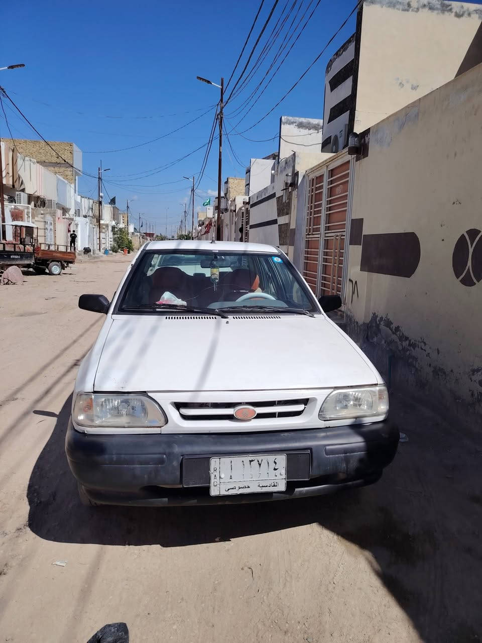 سلام عليكم سايبه البيع مديل 2012) (رقم قادسيه) سنويه الحد29)  مكفوله من الضربه مكينه وكير مال بريد نضاف) اريدها 30 وبيها مجال قليل قليل مكاني نجف حي النداء رقم الهاتف (***********)
