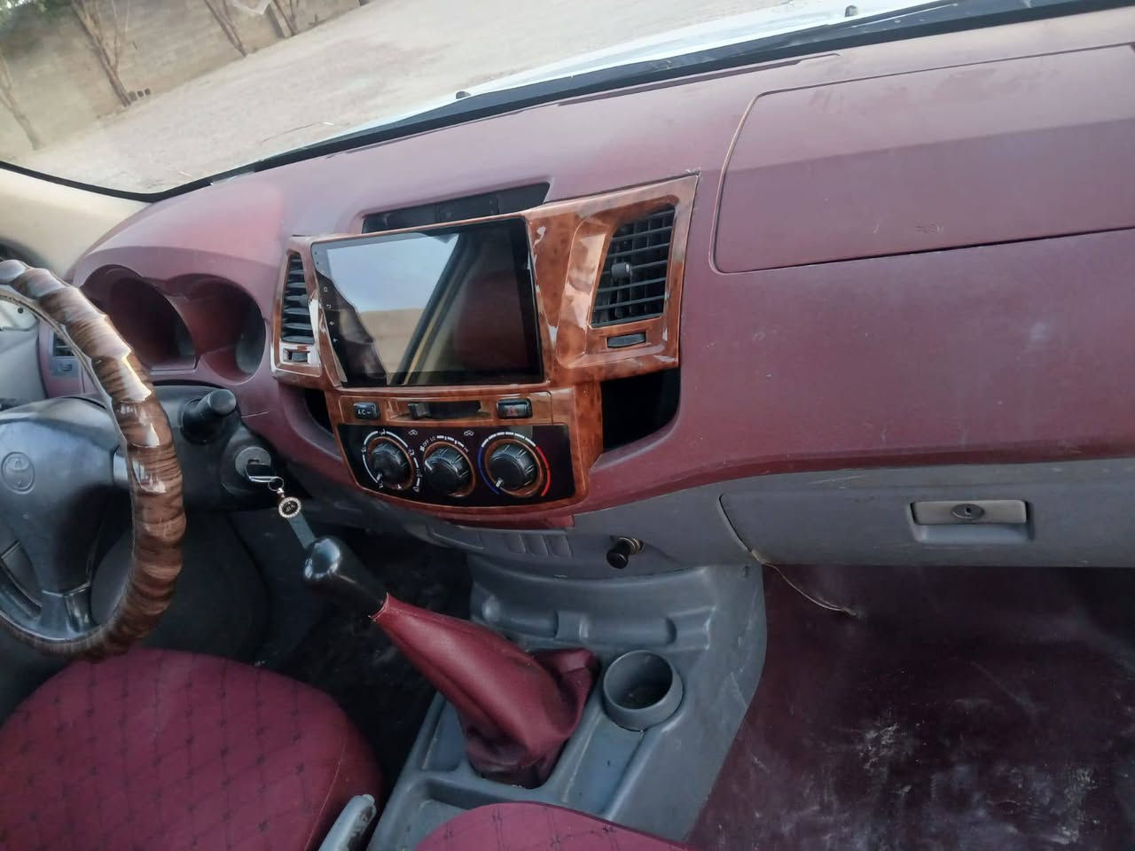 سلام عليكم  بيكم للبيع موديل 2009 مصبوغه عام  محدثه 2012 رقم نجف  سعرها دفتر وبيها. مجال  قليل مكان عامريه الفلوجه الااتصال ع رقم ***********
