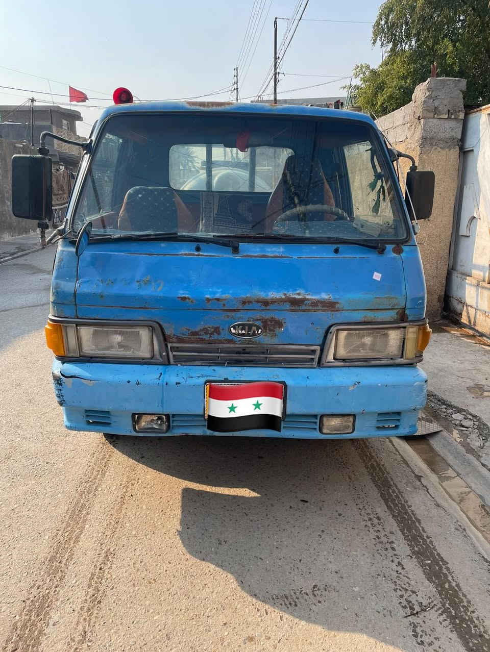 كيه حمل للبيع محرك وكير وكسن مكفولات رقم الشاصي واضح رقم ديالى إنكليزي هزه جديده سياره ابلاديه مكان بغداد    
رقم الهاتف ***********
