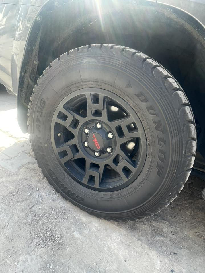 متوفر تخم دنلوب انتاج ٢٠٢٥ الاسبوع ٣١
قياس ٢٦٥/٧٠/١٧
At اول تيرين 
يعني نقشه خشنه بدون وحيف
١٠ طبقات 
يشتغل كل الظروف
مدينه 
رمل
طين
ثلج 
معروف سعر التخم بالوكاله مال دنلوب بمليون دينار 
مشتري شهر الواحد قبل شهرين ونص 
وسيارة ماطالعه خارج بغداد بعده بالجيس 
وصل الشراء موجود
وضمان ٥ سنوات 
للاستفسار عن السعر//***********
