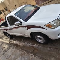 تيوتا 2006 تك رقم بغداد دولي بسمي نضيفه جدأ او 07716063798. 0782508101...