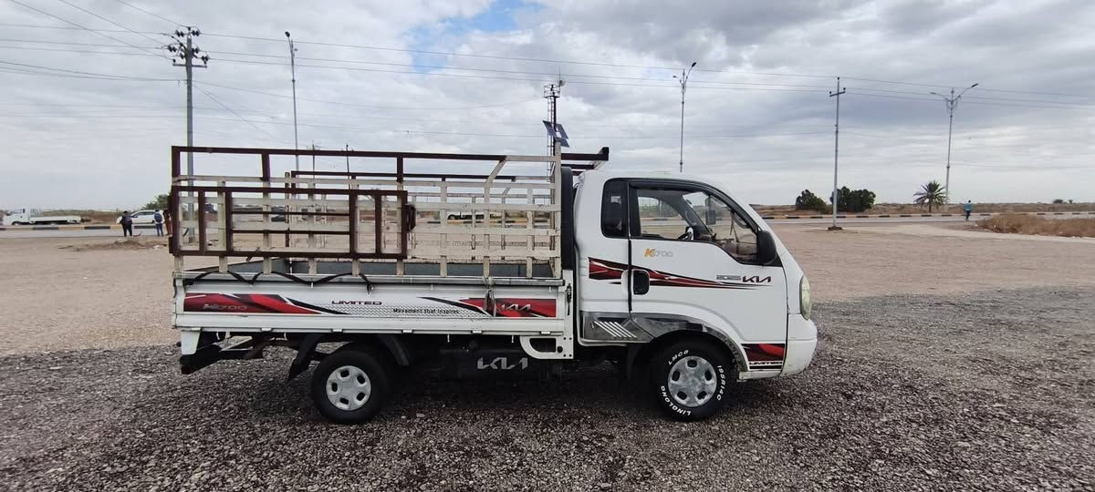 كيا حمل للبيع موديل 11 محرك كير شاصي مكفوله ***********
