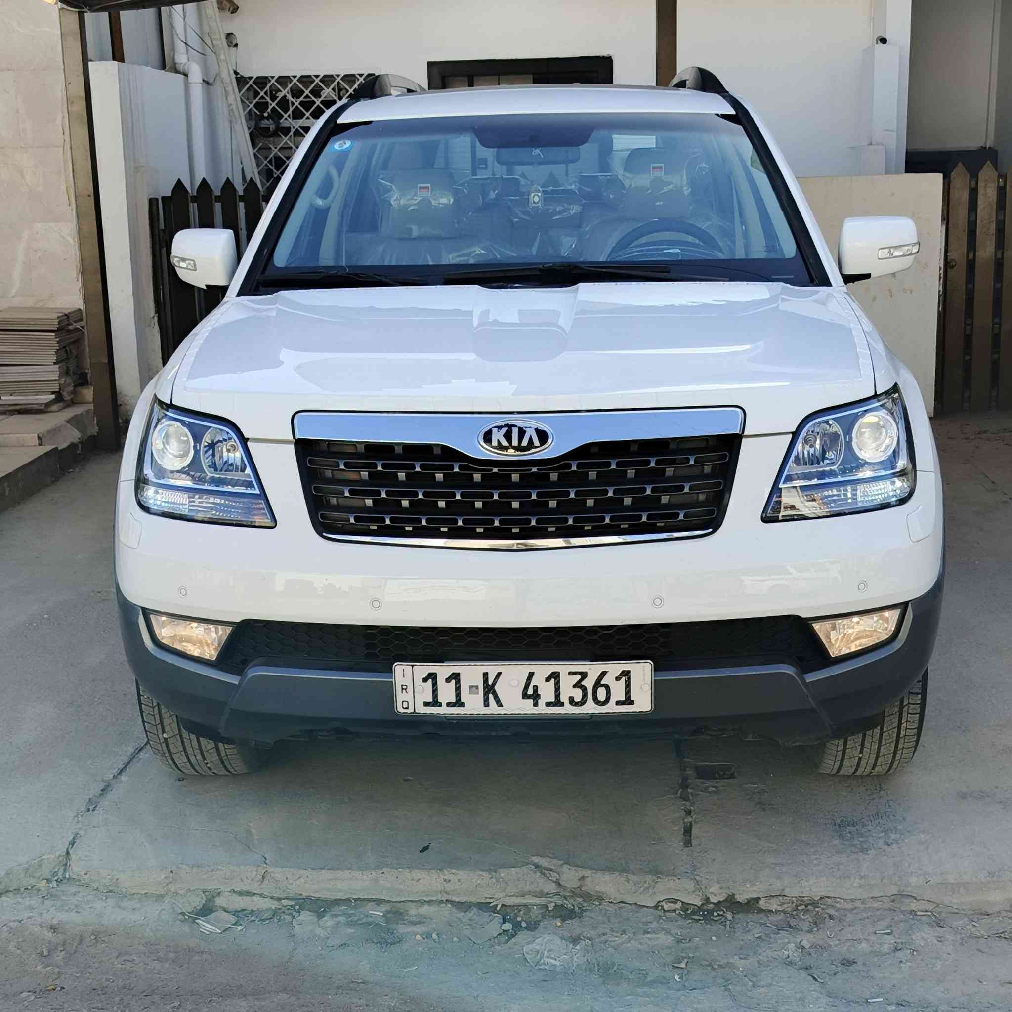 السلام عليكم كيا موهافي للبيع 2015 مواصفات السياره سته سلندر 3800 سبعه راكب ثلاث قطع تبريد حساس امامي حساس خلفي كاميرا فتح السقف ثلاث قطع تبريد سبعه راكب فورويل زراق لايت كشنات حار بارد بصمه ابواب بصمه تشغيل فول مواصفات واحد على واحد السياره مكفوله من تبديل والصبغ رقم دولي الجديد باسمي تحويل ثاني يوم السنويه2030 للاستفسار ***********
