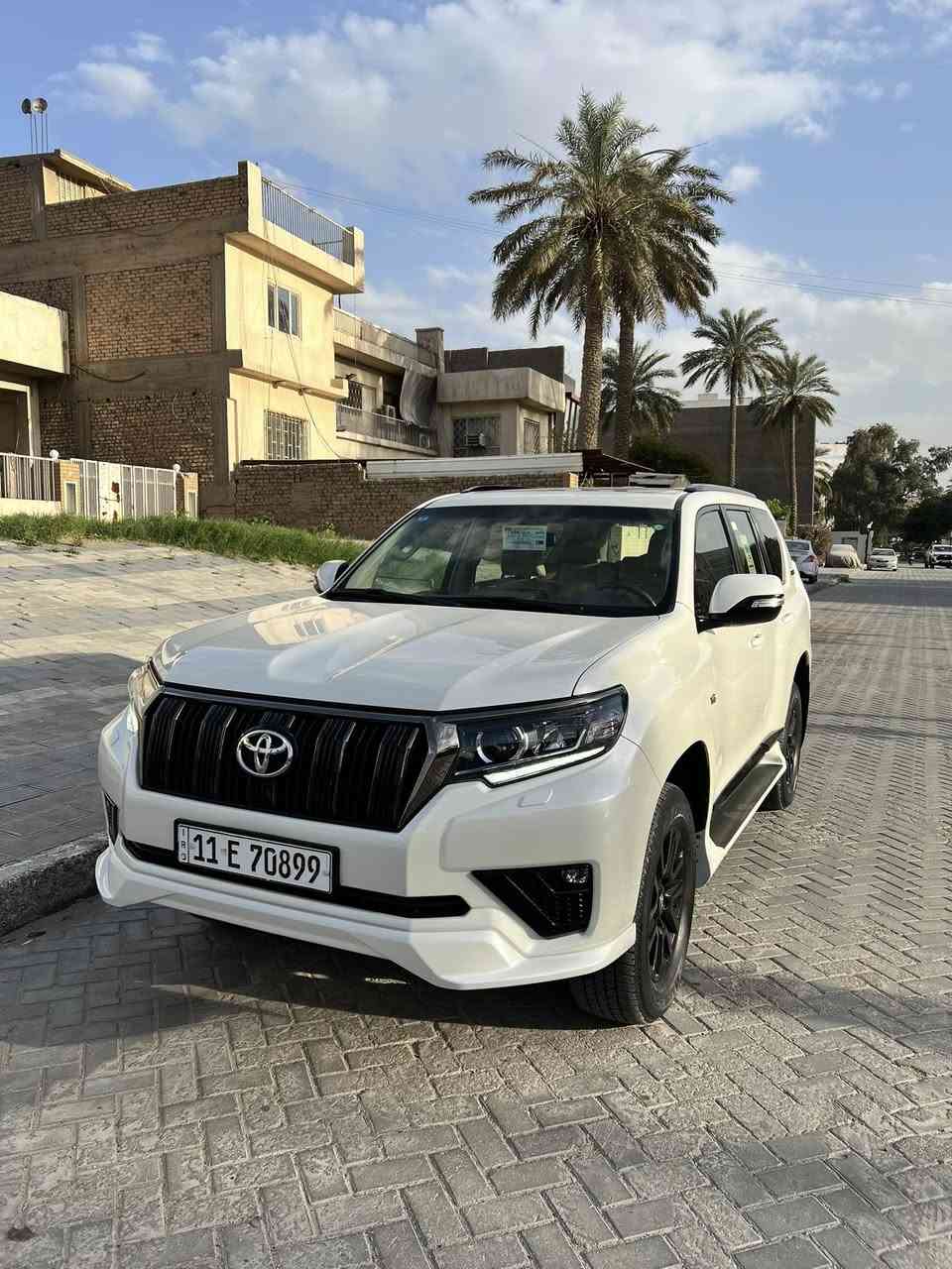 السلام عليكم برادو 2021 مدنايت جديدة جدآ بحالة الشركة رقم بغداد مكفولة من الصبغ والبارد مكان السيارة الكاظمية السعر 44,300$ هاتف ***********/***********
