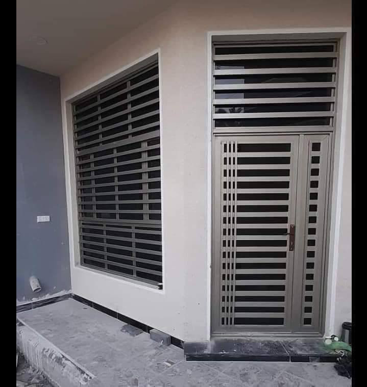 سلام عليكم حداد شبابيك وبواب تجهيز مقاولين واصل لحد بيتك
***********
