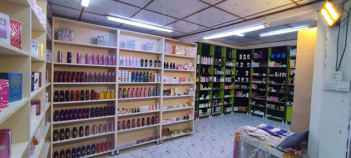 محل كوزمتك وعطور ، للبيع , محل كامل مكمل لمن يبحث عن مشروع 

النجف الاشرف حي الرحمة / للاستفسار المراسلة على الخاص اوالاتصال على الرقم التالي 
 ***********
