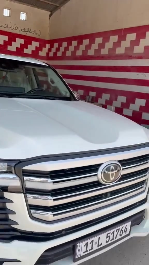 لاندكروز 2023  
أصل لميتيد  VXتويوتا 
كفالة عامة 
ماشية  29 كيلو
المواصفات:
جنطة كهرباء
رادار مراية
فتحة
لايت عدسة
رادار 360
4 كاميرات
شاشة كبيرة
شاحن لاسلكي 
كشنات تبريد
صاجات
تشغيل عن بعد
رقم السيارة بغداد بسمي 
العنوان  ذي قار 

للاستفسار 
***********
