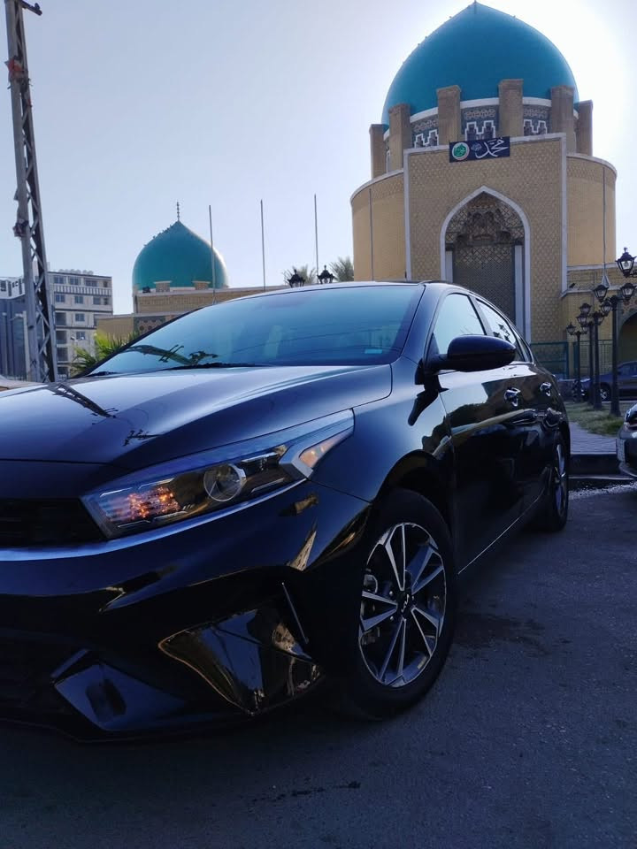 كيا فورتي موديل ٢٤  بدون صبغ بيها بارد بسيط
  السعر ١٣٨ وبيها مجال
 صور الحادث بالمنشور مكانها الاعظميه
للاستفسار واتساب او اتصال ع الرقم ***********
