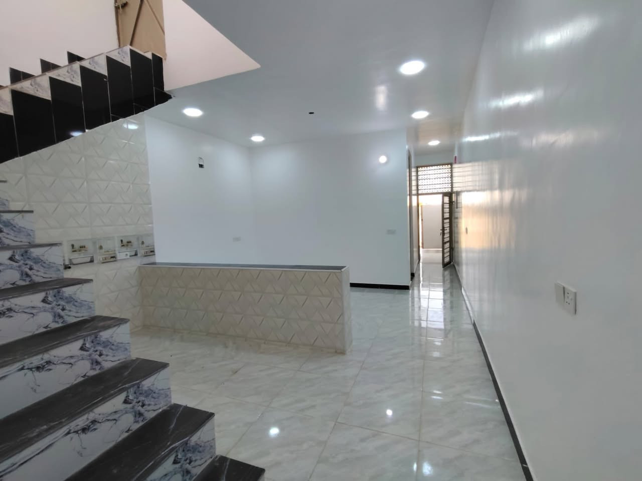 2 مشتملات للبيع في حي الحكيم نزله ياسر خليفةقرب مدرسه الوقار مقابل توزيعه الطابو ع7
100 متر الوجه5 والنزال 20 

المشتملات طابق واحد  بناء حديث 2026

للأستفسار خاص

او الاتصال على 

 

***********📞

***********📞

مكتب عادل الغرباوي للعقار(الخاجية شارع 40 قرب افران العراق ومقابل سيف ماركت)

رقم المنشور(10)
