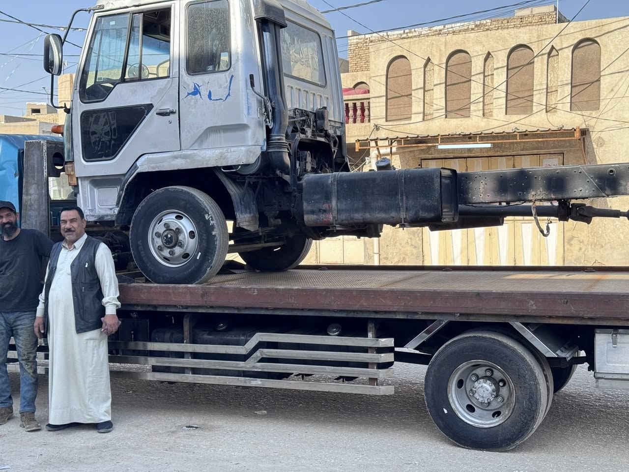 اللهم صلي وسلم على محمد وآل محمد 
تم بعون الله تعالى اكتمال سيارت 
اخونا الغالي سعد الشبلاوي 
عمل بدي سطحه درجه اولى 
حسب طلب الزبون 
يستاهلون اهل النجف 
من الله التوفيق 
اخوكم حيدر الحداد 
***********
***********
الديوانيه قرب كراج الكرينات
