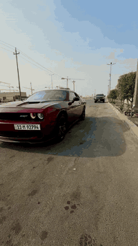 يالله السلام عليكم
للبيع فقط 
دوج جالنجر موديل— 2019
ألون كرزي 🍒
الفئه SXT
موصفات 
شاشه كار بلاي 
كشنات حضن 
كشن السايق كهرباء ⚡️ 
تحكم استيرن جهتين 
السياره تو ويل 
نضام سبورت 
هيتر مري جانبي 
لايت عدسه زينون 
ويل نجمه 
كير + مكينه بالكرتون 
تبريد ثلج ❄️ 
السياره جاهزه وخير من الله 
جاملغين أماميات  او باب جهه السايق كلير 
يعني بدون تبديل فقط مصبوغات 
الي تعجبه السياره يجي يشوفها او يقتنع بيها وبي خير او يدلل عنوان السياره بغداد النهروان 
الرقم البي اتصال ***********
الرقم البي واتس اب ***********
