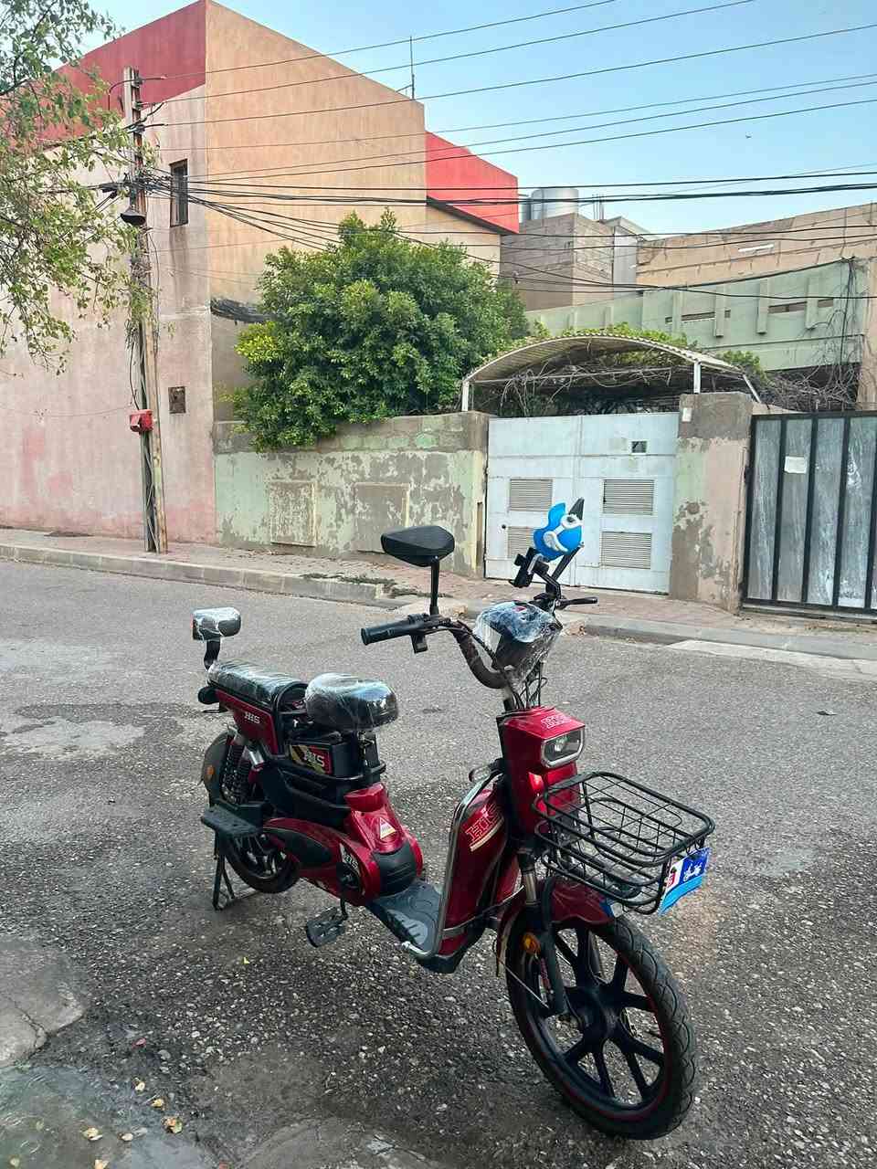 سلام عليكم دراجه شحن شرط شغاله 5بطاريات دبل بصمه وسويج وكارت موديل 2025 السعر 250 الف للتواصل ***********
