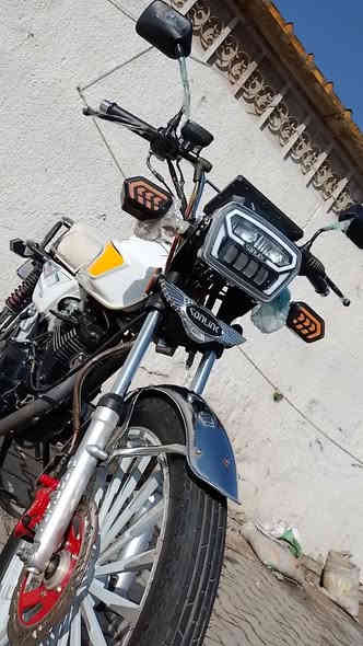 دراجة للبيع مديل 24مكفولة بس بيهة ناقصه تبديل بنز خلفي فقط ولباقي مكفوله بصمتين بيهة تشغيل عن بعد سعرهه 900وبيهة مجال مكاني بغداد مدينت الصدر شارع الداخل *********** وتساب فقط ***********تصال
