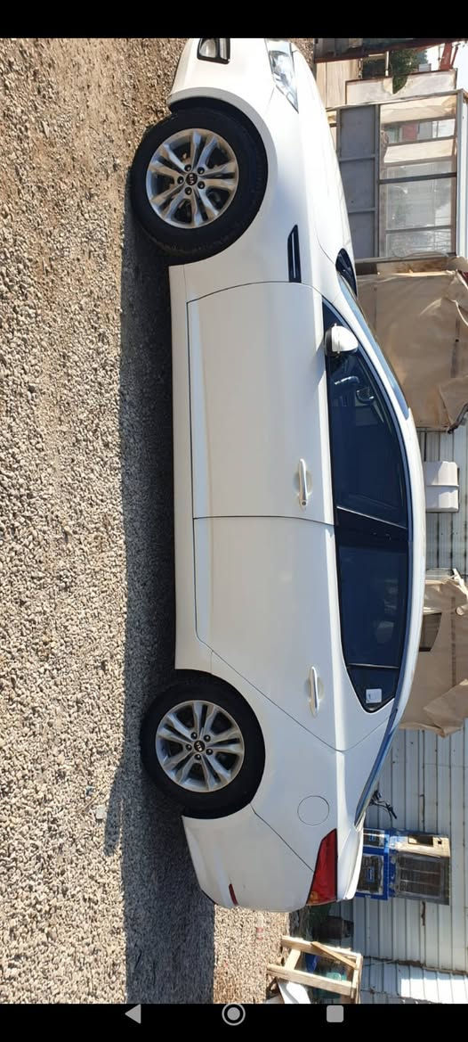 اوبتما ٢٠١٣ رقم مميز جاهزه من الدعميه الدعميه
محرك ٢٠٠٠ دوش
حادثها جهة السايق مبدل بيبان ثنين والجنطة هم متضررة  مكفولة مكينتها ما مفتوحة وكير مكفول حداديه وتخم تاير كفاله رقمها ٣ ارقام باسمي رايدها 110 وبيها مجال  مكان السياره كوت ***********
