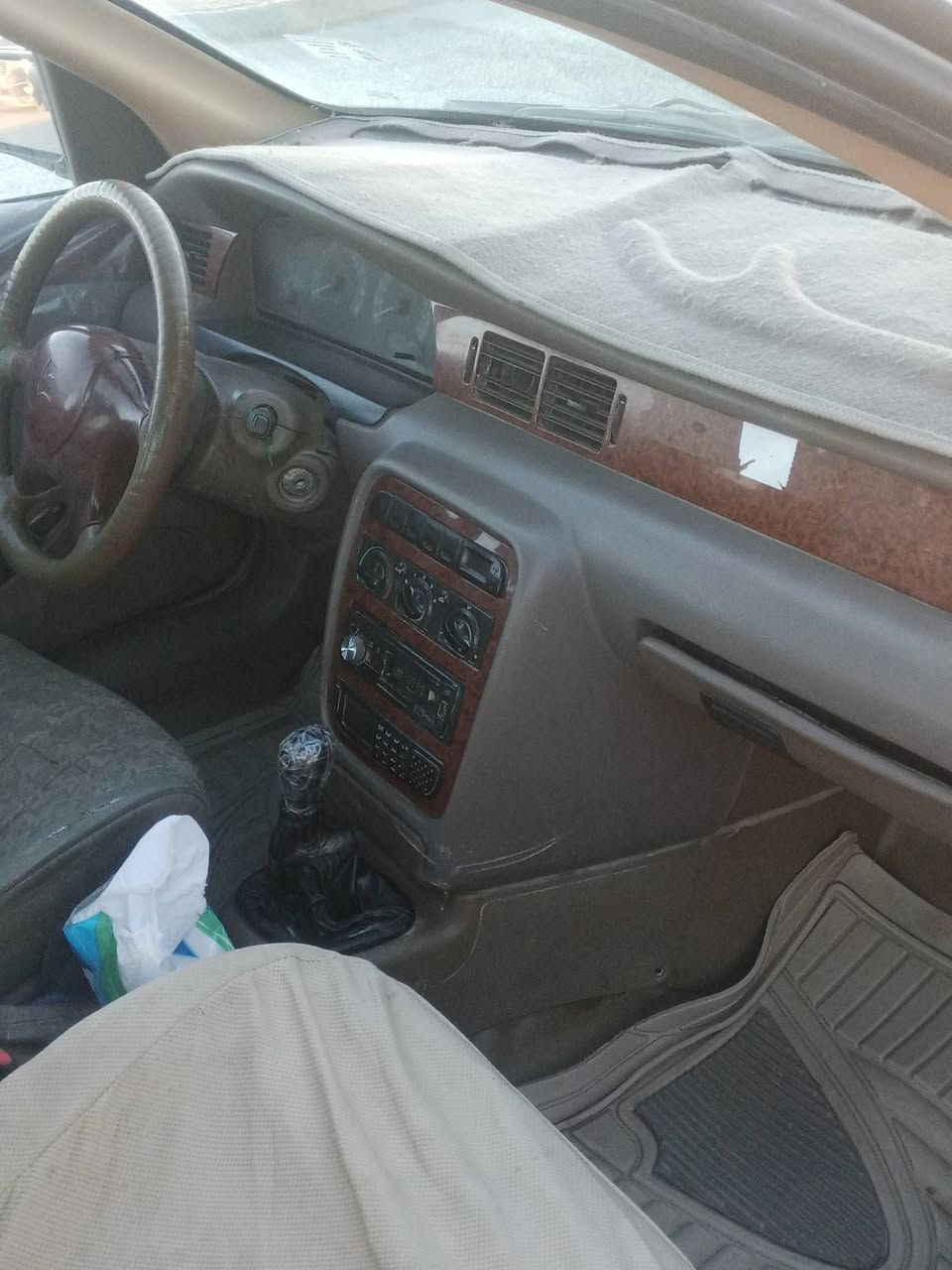 السلام عليكم
سمند2012 رقم قادسيه  مصبوغه حزام اثر جرد مابيها ضرر 
معمره حداديه جاهزه تخم تأثير جديد السعر 40 وبيها مجال بسيط    مكاني نجف ***********
