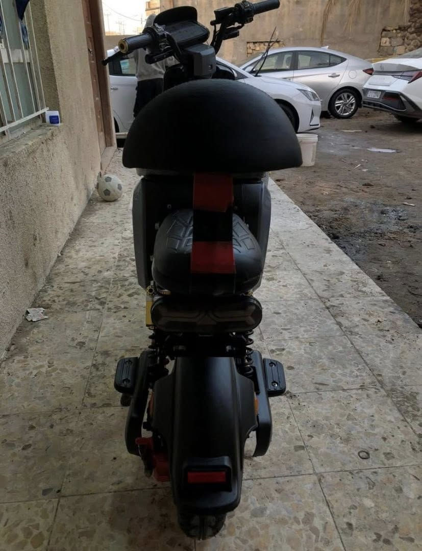 سلام  عليكم دراجه شحن البيع مديل 2026دراجه حلوه حجم البطاريات 32السعر 500وبي مجال الرقم ***********.  العنوان البصره ابو الخصيب
