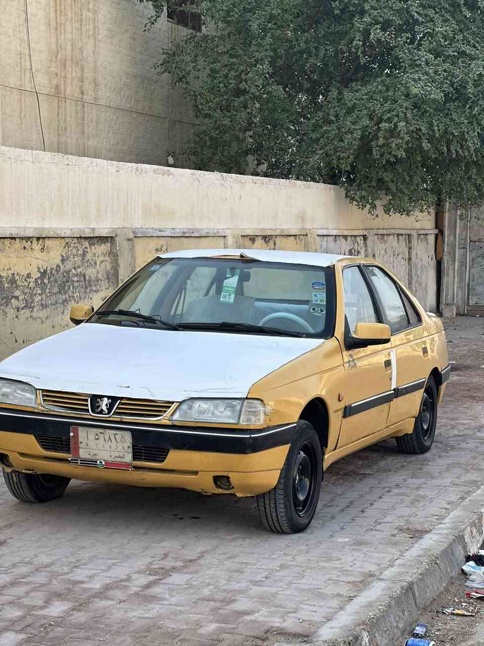 السلام عليكم
بيجو 405 موديل 2015 برتقالي مصفر
السياره مكينه بدايه خيط تبخير والكير حلو مابي شي  
البدي معمر وشوف العين 
سنويه جديده اصدار 2025تنتهي ب2030 مصفره  هيئه وغرامات وشرط تحويل 
حداده جديده تخم نوزلا ت جدد تخم بلكات عبوه فيت بم جديده منضومه زنون + مضخم 
السعر 35ورقه وبيها مجال 
***********
