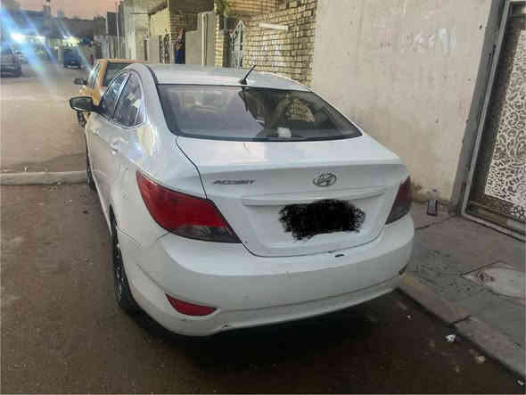 أكسنت موديل 16 مكينه 1400 لا صبغ ولا تبديل عدا كارت بلصندوك حداديه جديده تايرات جدد ضربه  ما بيها رقم نجف مشروع وطني تحويل ثاني يوم اي مكان تتحول  السعر 88 وبيها مجال مكاني بغداد حي اور قرب سيطره كسره وعطش  
للاتصال ‏‪***********‬‏
واتساب ... ***********
