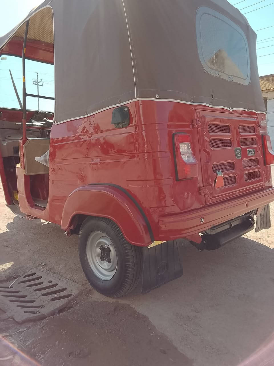 السلام عليكم تكتك لبيع 2018 رقم وسنويه واسط تكتك معمره دوس حلوه مكينه مبدل بوش وبستم شركه تكتك خير من الله تصل على ارقم ***********.  مكان واسط نعمانيه
