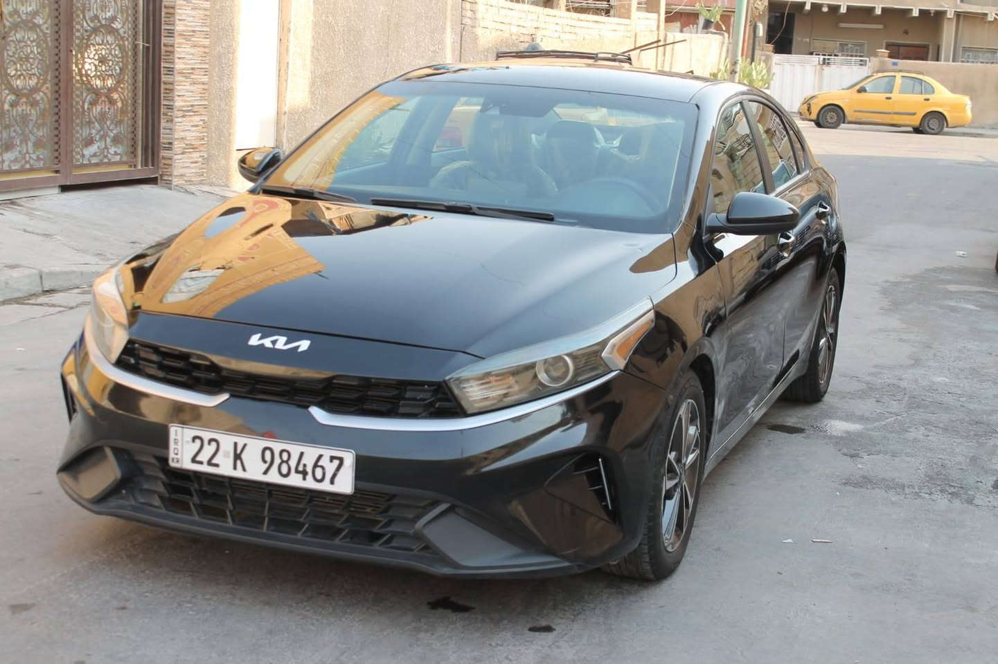 السلام عليكم فورتي ٢٠٢٢ محرك ٢٠٠٠ دووش ماشيه ٥٠  الف ميل رقم اربيل حجر بيئه بلادي
حادث جاملغ بارد . دوسه بالعراق صبغ . كم نقطه حالوب  سياره لبيل واحد بدون صبغ
المواصفات شاشه كامره. تحكم استرين . انظمه سرعه الايت زنون .ويل كب السعر ١٤٠ بيه مجال
***********
....*********** واتساب بغداد, العراق
