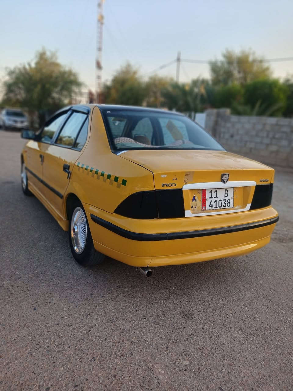 السلام عليكم سمند للبيع٢٠١١ رقم بغداد انكليزي بسمي مكينه كير بلجيس حداديه جديده مصفره هيه وغرامات وصل موجود بيها درايم شفتات جدد بولبرنات جدد تخم تاير جديد بروجكترات جدد مازدات جدد دوشمه جديده  شاشه جديده مسجل دمام كهربائيات كلها شغاله مكفوله من الضربه تبريد شغال ثلج🥶 سياره جاهزه مال جناي السعر ٢٨ وبيها مجال المكان الصويره اتصل ***********

