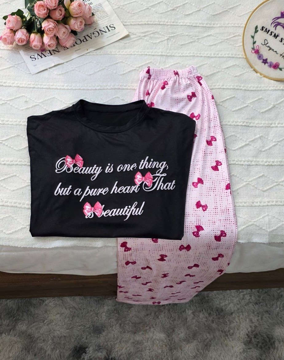 بيجامة الفيونكات الكيوت 🎀
ناعمة ومريحة وتجنن باللبس اليومي

✨ الخامة: فانيلة قطن ناعم
✨ القياس: فري سايز
تناسب من وزن 50 إلى 77 كغم
✨ السعر: فقط 19 ألف 💰
✨ مريحة وخفيفة ومناسبة لكل الأوقات

📦 توصيل متوفر لجميع المحافظات
📩 للحجز والاستفسار مراسلة خاص

#بيجامة #بيجامات #بيجامات_نسائية #ملابس_نوم #ملابس_نسائية فيونكة كيوت ترند ترند_الان ازياء ازياء_نسائية ملابس ملابس_البيت راحة نعومة جودة عروض تخفيضات سعر_مميز توصيل شحن تسوق عرض اناقة


**إذا كنت صاحب هذا الإعلان وتريد حذفه لأي سبب، رجاءا أرسل رسالة إلى الدعم الفني**