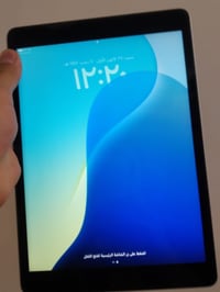 ايباد 9 نضيف بحاله جيده نضافه 100% 🔥كامل ملحقات لو ابيض صدفي غني عن ال...