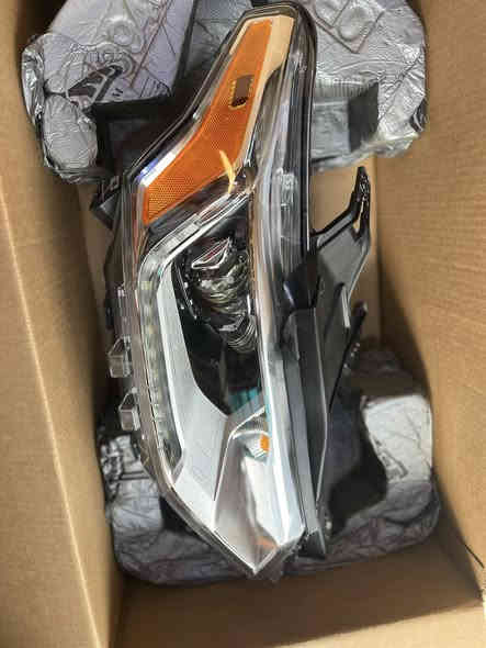 متوفر لآيت اترافرس جديد اصلي وكاله 

موديل 21/18 

بغداد ساحه الطيران شارع إلجام 

متوفر توصيل جميع المحافظات 

***********
