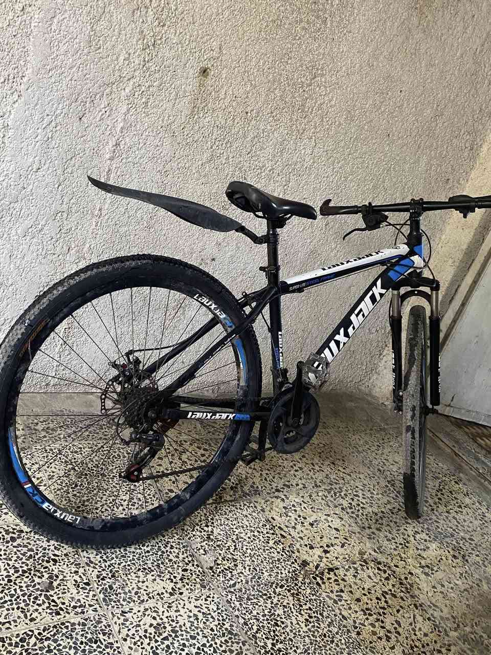 بايسكل قياس 29 مو 26 للبيع 100 الف الغزالية جديد استخدام شهرين و بعدها تركته


**إذا كنت صاحب هذا الإعلان وتريد حذفه لأي سبب، رجاءا أرسل رسالة إلى الدعم الفني**