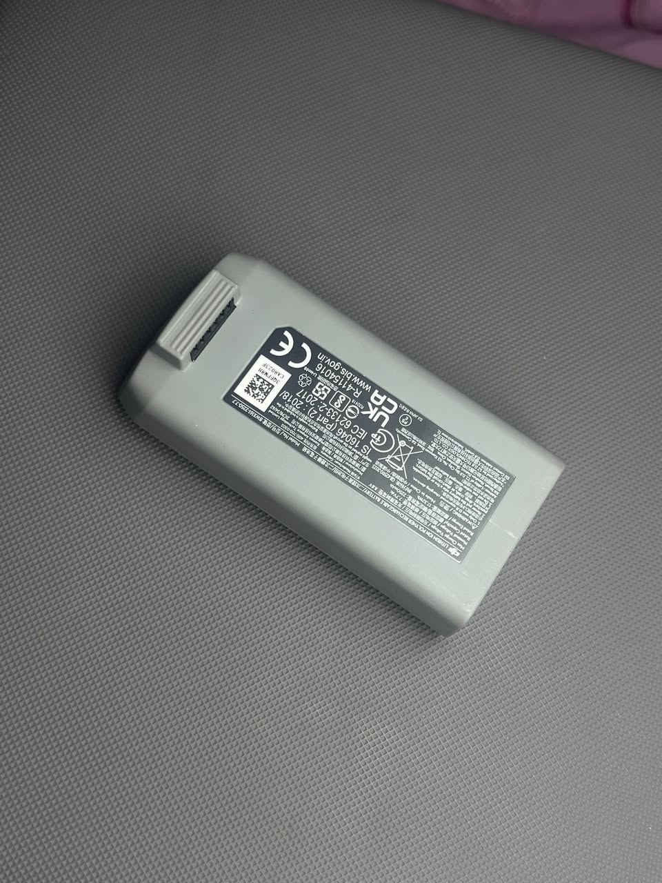 بطاريات مني تو مني 4 كي))اصلي +
تجاري شاحن مني تو اصلي+ تجاري
يتوفر توصيل 
***********
