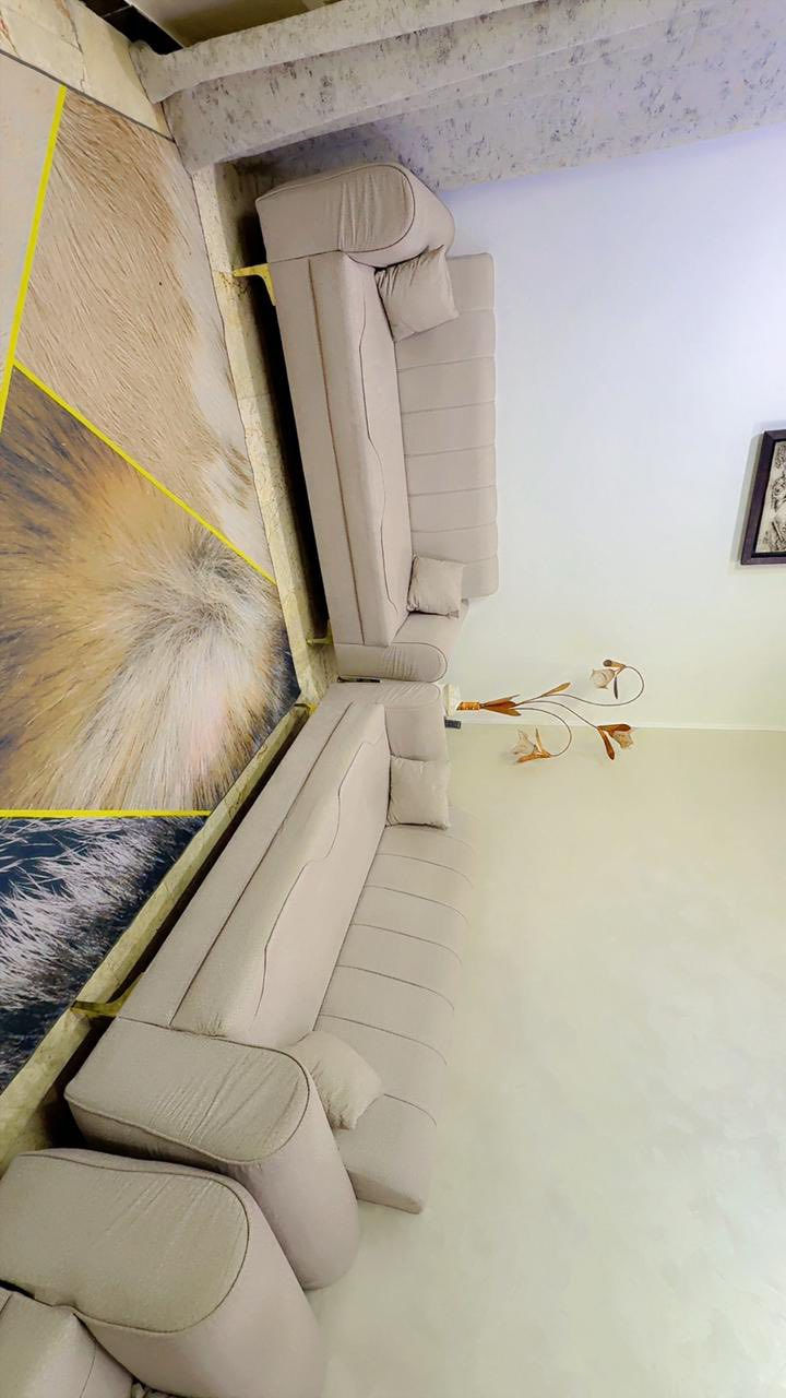 السلام عليكم تخم للبيع 10 مقاعد نضيف السعر 400 وبيه مجال مكاني ناصريه الحبوبي قرب مستشفى الامل رقمي ***********
