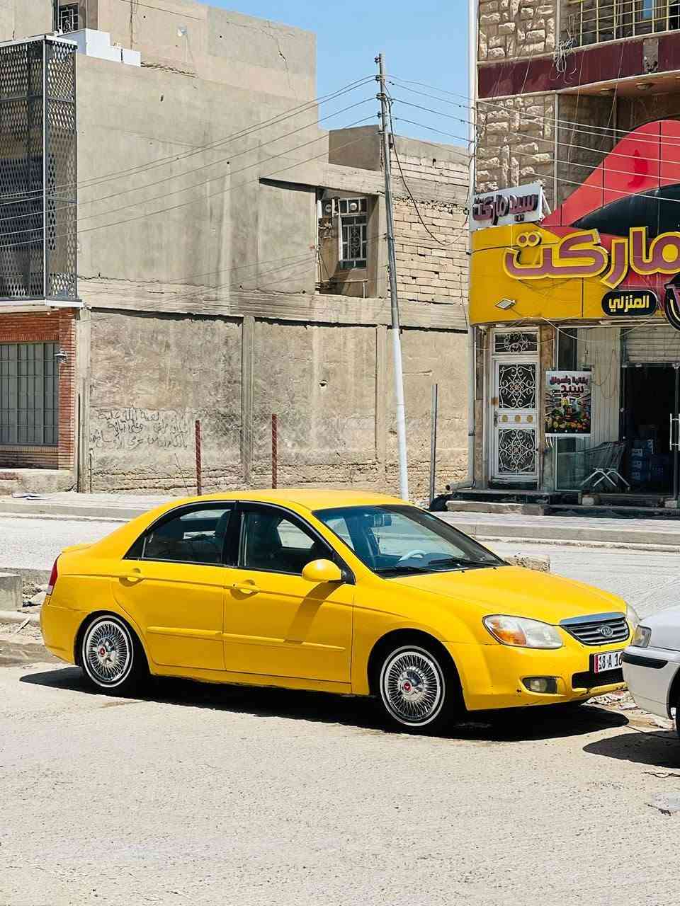 ياالله سلام عليكم ورحمة الله وبركاته سبكتره مديل 9 بسمي مصفره هيئه وغرامه للبيع سياره مكينه كير حداديه نص عمر تخم تاير جديد تبريد غاز فقط سياره ضررها باب وحده لي وره صدر فقط غيره ماكو سياره حلوه وكاعده شوفت عينك مال جناي بدون كماليات سعر 75 وبيه مجال *********** تصل ودلل مكاني حله مركز المدينه💸
