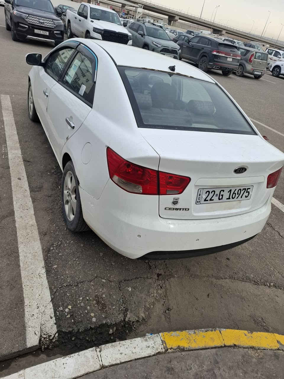 السلام عليكم سيراتو مكفوله من الحادث والصبغ محرك ١٦٠٠ سياره نضيفه وجاهزه قبل اسبوع مجدد سنويه ورقم 
السعر ١١٠  
مكاني بابل 
***********
