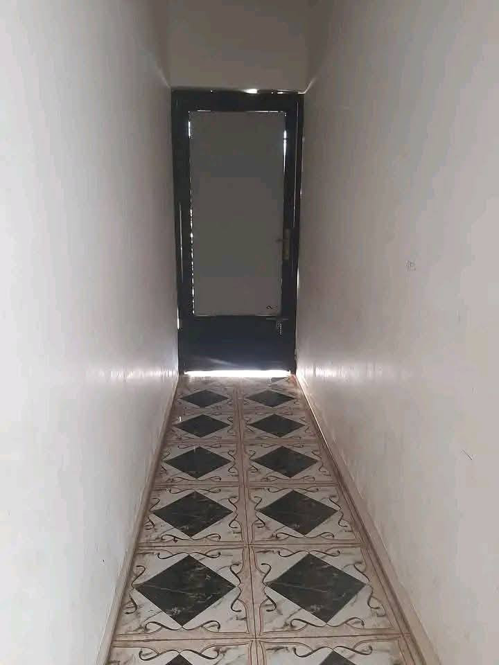 مشتمل طابق ثاني للايجار حي الزوراء ال٥٥ بسعر ١٥٠ الف للاستفسار ***********
