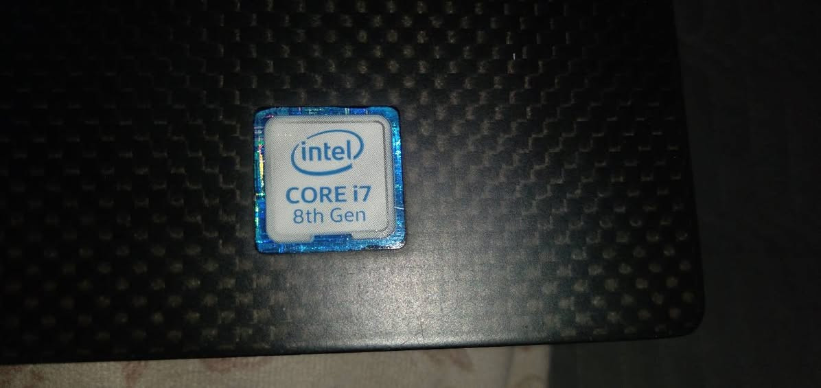 لابتوب workstison للبيع
نظيف جدا  استخدام  شخصي قليل الوزن خفيف ومتين 
 ذات معالج قوي يفيد طلاب الهندسة والبرامج الثقيلة 

🔕النوع غير اللمس 🔕 

⛔️ Dell Precision 5530  ⛔️

 يحتوي على المواصفات التالية:

- *المعالج*: Intel Core i7-8850H 

(6 خلاية )

12 خيط  

 *الرام*: 16GB DDR4 (قابلة للزيادة حتى 32GB)

📛الهارد 📛 *التخزين*: 512GB SSD M.2 (قابلة للزيادة حتى 2TB)

- *كارت الشاشة*: NVIDIA Quadro P1000 4GB GDDR5

- *الشاشة*: 15.6 بوصة Full HD (1920x1080)

- *البطارية*: 56 Whr أو 97 Whr

- *الوزن خفيف جدا 

🚫يأتي معه 🚫 

 1- شاحنة نظيفة جدا 

 2- ماوس 

 3- حقيبة 

السعر 500 الف 

⭕️ملاحظة = يعمل طبيعي لكن من الافضل  تبديل البطارية .

🔺️ تبديل البطارية السعر من 35-50 الف 🔺️


**إذا كنت صاحب هذا الإعلان وتريد حذفه لأي سبب، رجاءا أرسل رسالة إلى الدعم الفني**