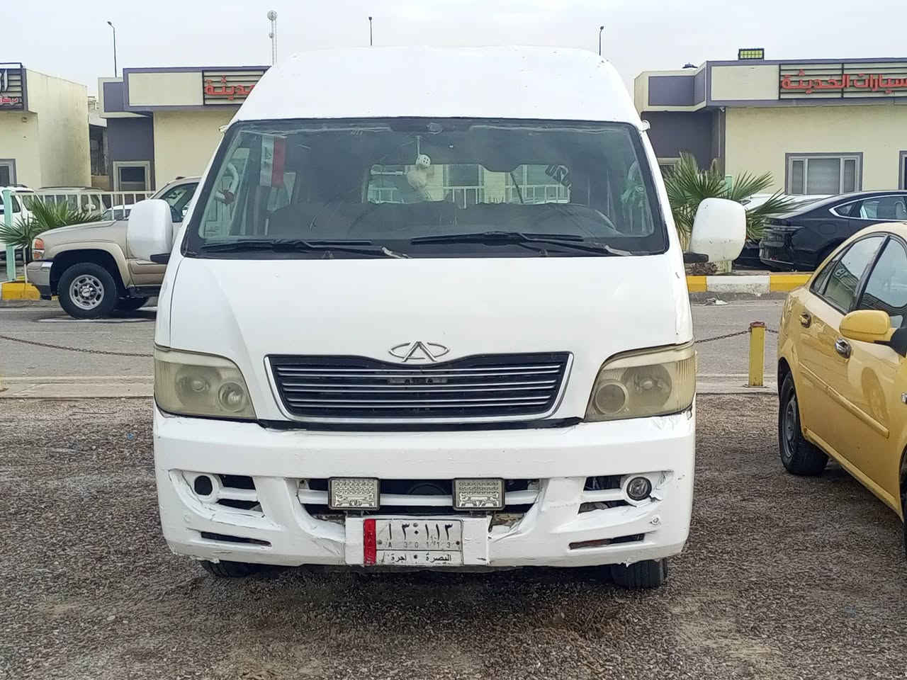 سلام عليكم سياره البيع مديل 2013 سنويه منتهيه 18 مكينه فيفيتي 2500 سعره 50 وبيه مجال رقم الهاتف ***********
