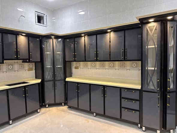 جزء من اعمالنا البسيطه 
نتمنى ان ينال اعجابكم 
داخل خارج المنيوم تركي محشه بلخشب للقوه والمتانه 
لون اسود مع لون الفيلي مع المرمر صناعي الكريمي 
اسعرنا تنافسيه ثابته 
للاستفسار عن الاسعار مراسله الصفحه او الاتصال على رقم ***********
