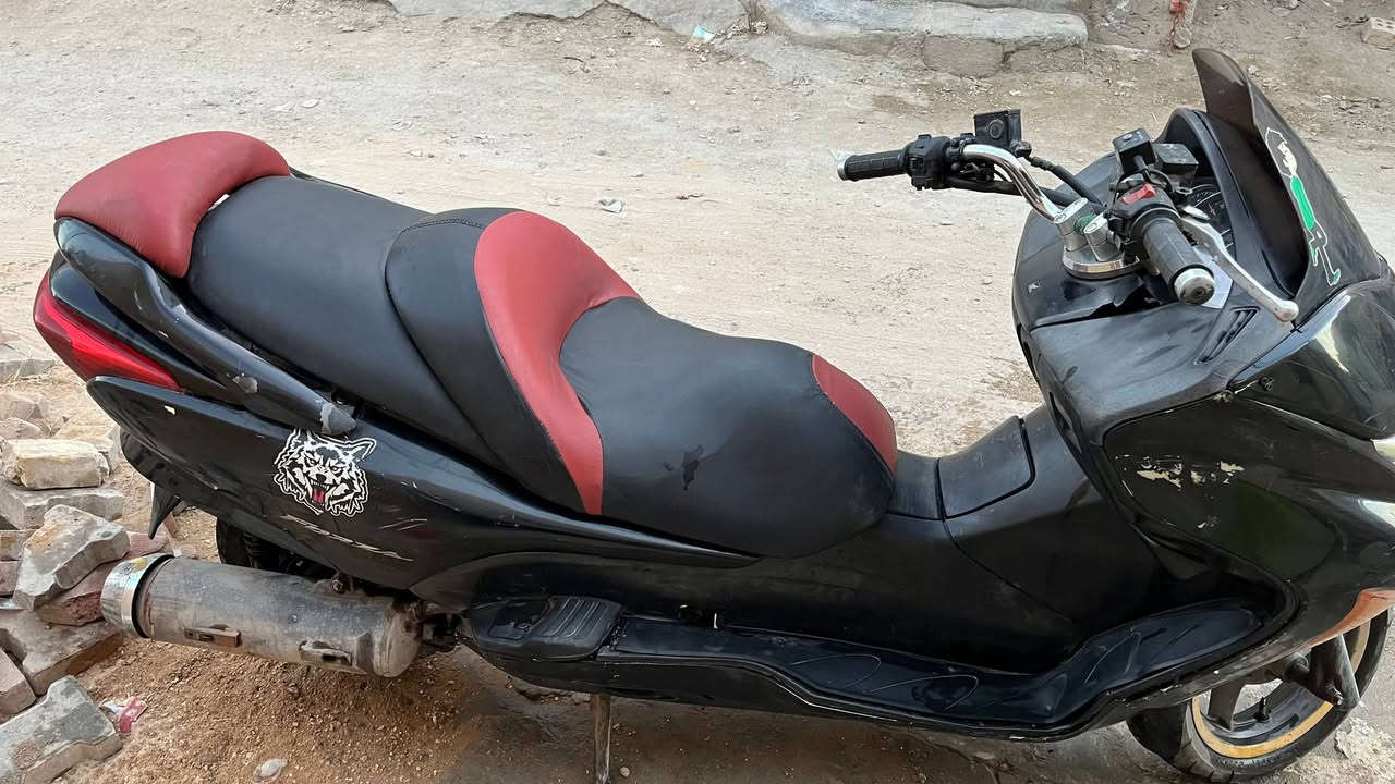 السلام عليكم.
دراجة فورزا 08 الدراجة كاملة وما بيها أي نقص مثل ما هي بالصور وشغال كلشي بيها من كهربائيات ما عدا گيج الرون واگف بس + كفر تاير أمامي.
السعر 650الف وبيها مجال للي يشتري بس .
مكاني كربلاء/الحر متواجد واتساب على هذا الرقم ***********/والماسنجر نفسه.
