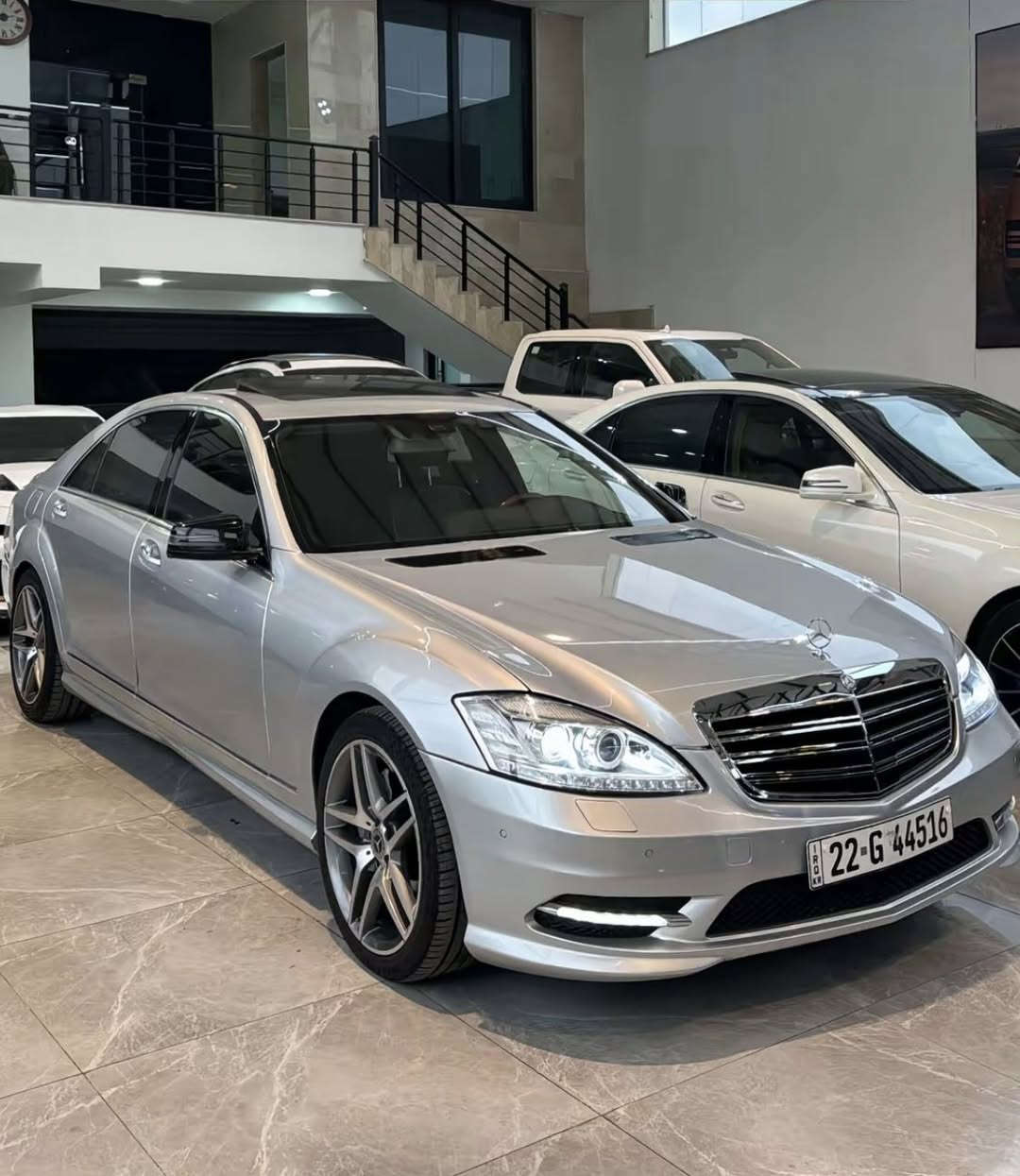 السلام عليكم
مارسيدس 2009 
S350 محرك سته سلندر
مواصفاتها جگات ناظور ليلي شغال أناره LED
تحكمات ستيرن شغاله اشاير بالمري سستم صوت 
السياره نظيفه رقم اربيل بأسمي تحويل ثاني يوم 
ويل AMG اصل فتحه سقف كشنات تدفئه تبريد كامله كشنات امامي خلفي تحكمات بردات خلفيه 
الاتـصال ع الرقم *********** 
مكان السياره صلاح الدين بلد 
السعر 178$ وبيها مجال
