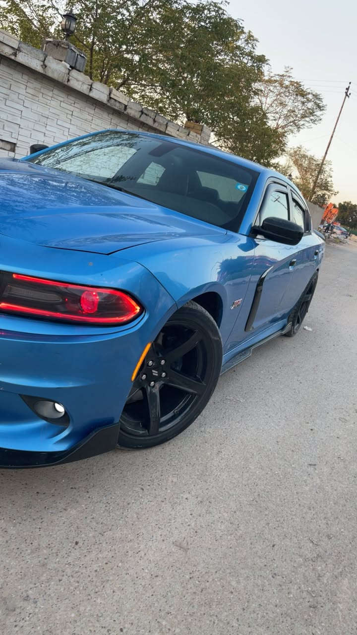 شلون شباب جاجر  ارتي 2015 ماشية 77 الف سيارة طابة كلين وهنا صار بيهة صبغ باب ولبنيد جان مغلف فابلون وصوفر وبخيتة كلير فقط كلير ومبين بالسونار بدون ايرباك السعر 178 ورقة مكانهة بغداد الكرادة اتصال ***********
