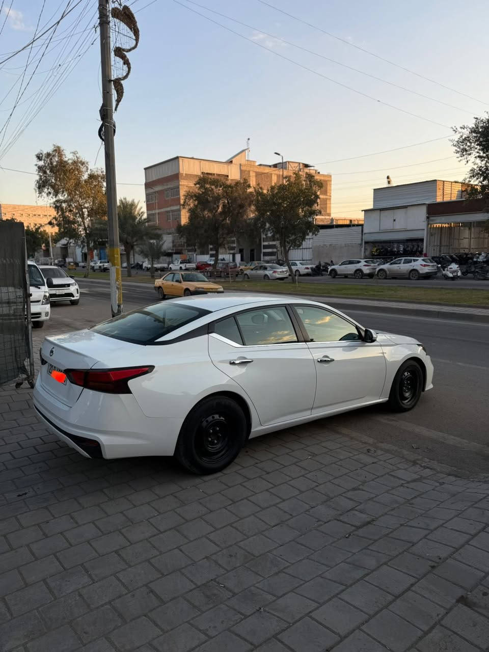 السلام عليكم …
بيع فقط نيسان التيما 
موديل ٢٠٢٢ فئة S
ماشية ٨٤ الف 
بجم كبس بدون ايرباك 
ضررها نص جاملغ خلفي ونص الدوسة صبغ 
الجاملغ الامامي وبيبان ٢ امبدل بلادي 
صور الحادث بالمنشور 

السعر ١٤٨ وبيها مجال 
مكان السيارة بغداد 

اتصال ***********
