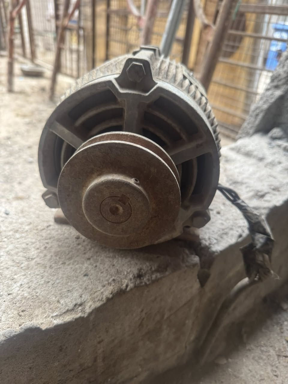 سلام عليكم مأطور البيع استفسار على الرقم ‭٠٧٧٣ ٩٦٧ ٦٦٤٨‬
